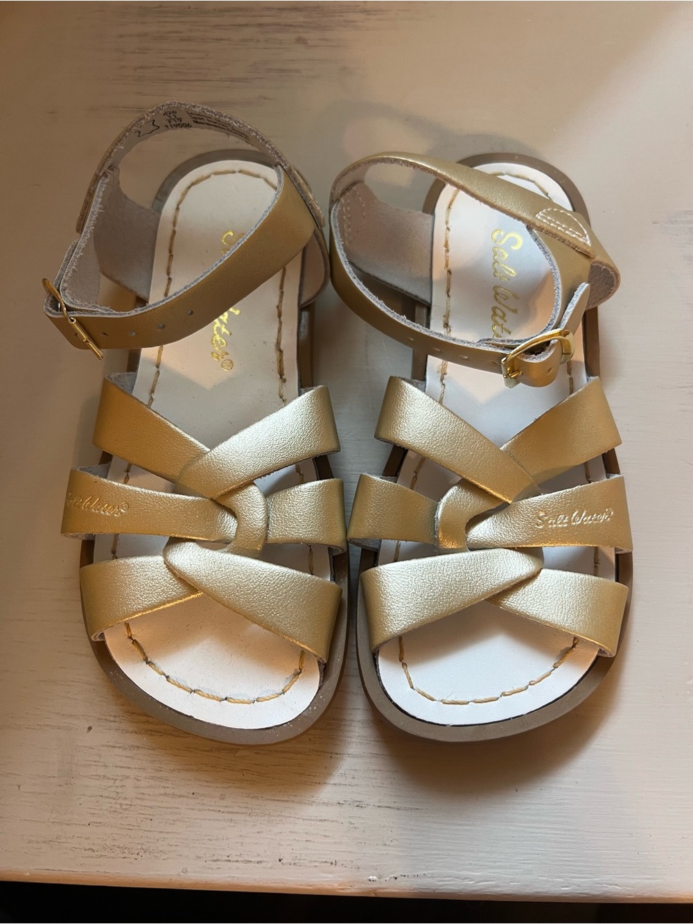 Sun San Saltwater Gold girls sandals size 11